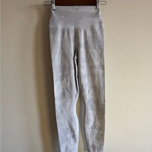 ALO Yoga White Leggings